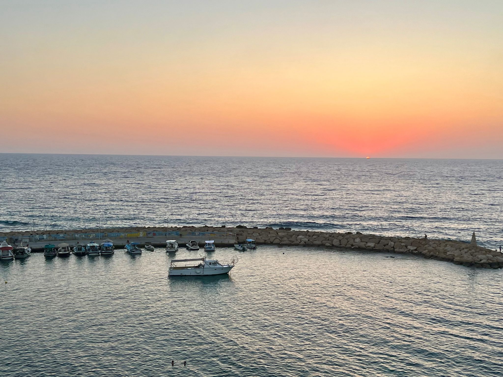 Pleasing sunset at a marina